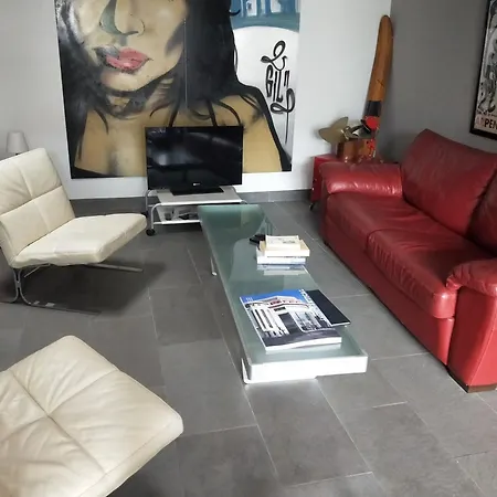 A 80 M De La Superbe De La Fossette, Maison Facon Loft * Le Lavandou