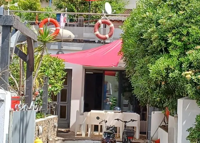 A 80 M De La Superbe De La Fossette, Maison Facon Loft *